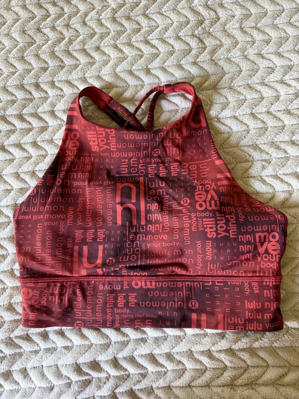 lululemon athletica Red Graphic High-Neck Sports Bra size 8